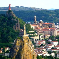 LE-PUY-EN-VELAY -...