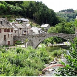 CHEMIN DE STEVENSON : PUY-EN-VELAY/ST-JEAN-DU-GARD
